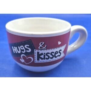 Dan Dee HUGS & KISSES Stoneware Mug Red White 14oz Capacity